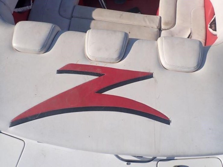 1999-donzi-z22-22-ft-bowrider-dnar1087c999-image-23