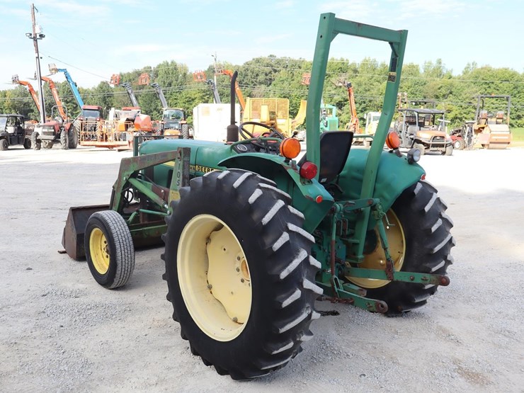 1985-john-deere-950-image-3