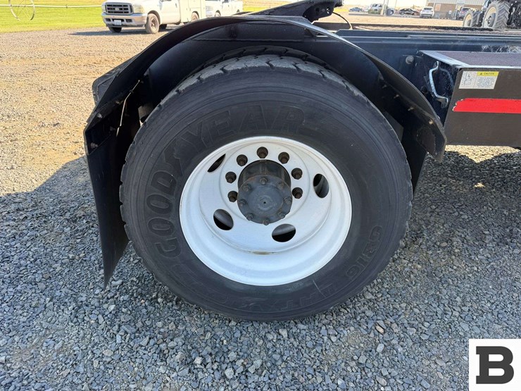 2012-capacity-tj5000-image-24