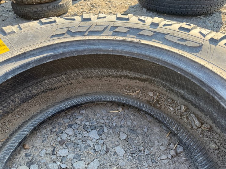 #34924-•-12.50/r20-tire-inv#-34924-image-7