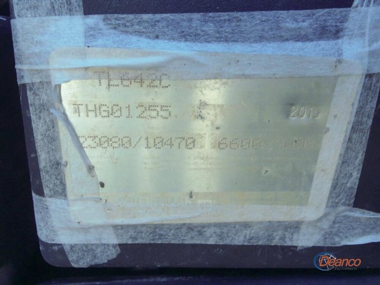 2015-caterpillar-tl642c-image-9