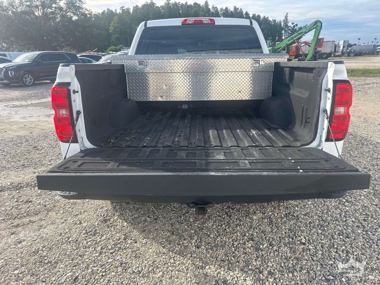 2018-chevrolet-silverado-1500-image-20