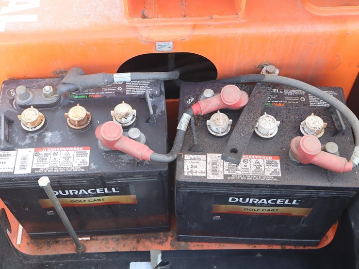 2019-jlg-t350-image-18