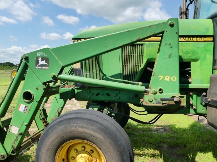 john-deere-7400-image-10