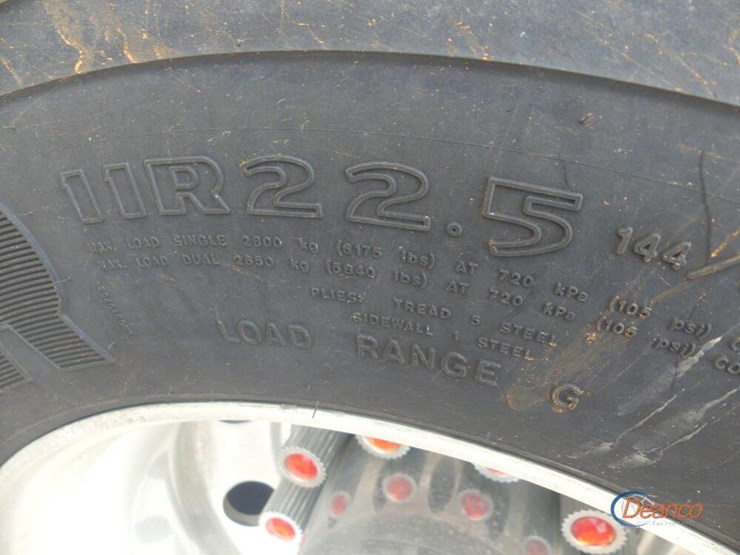 2006-peterbilt-379-image-5