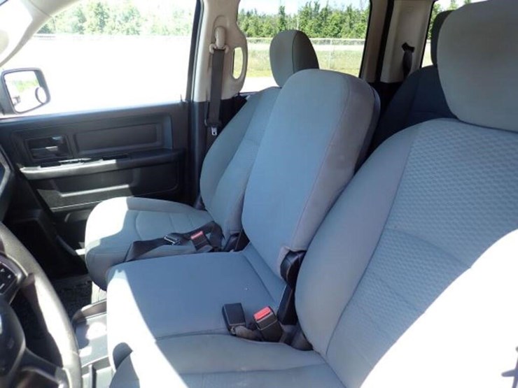 2019-dodge-1500-image-21