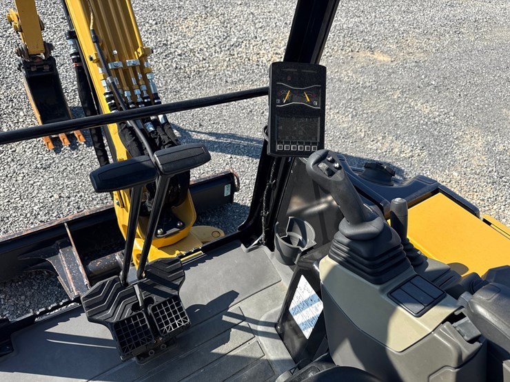 2023-caterpillar-303.5-image-12