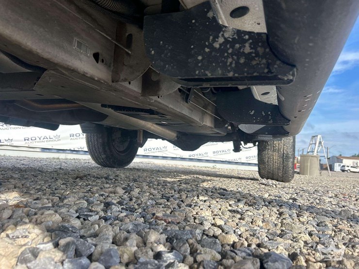2018-chevrolet-silverado-1500-image-24
