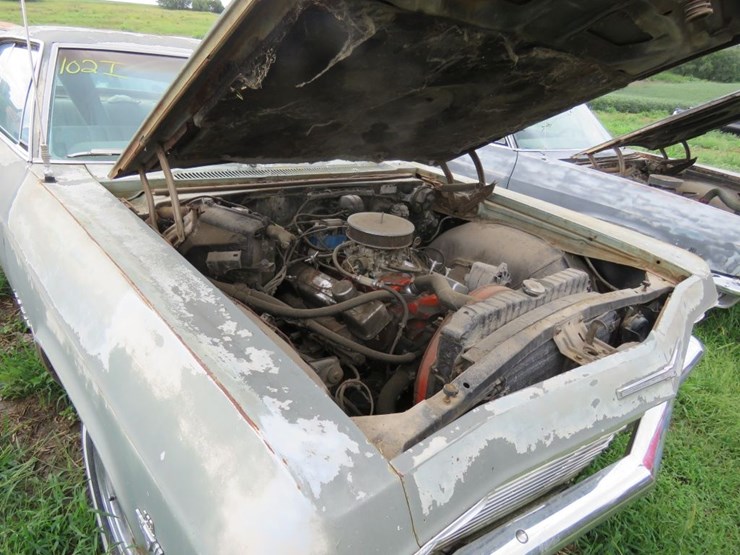 1965-chevrolet-impala-4dr-ht-image-10