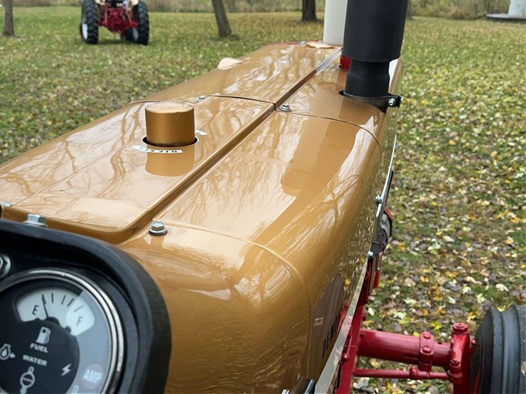 1970-1026-farmall-hydro-row-crop-golden-demonstrator-image-91