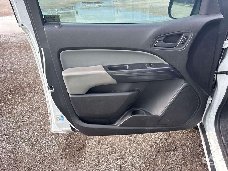 2016-chevrolet-colorado-image-11