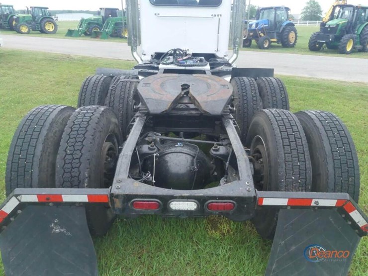 2017-peterbilt-389-image-6
