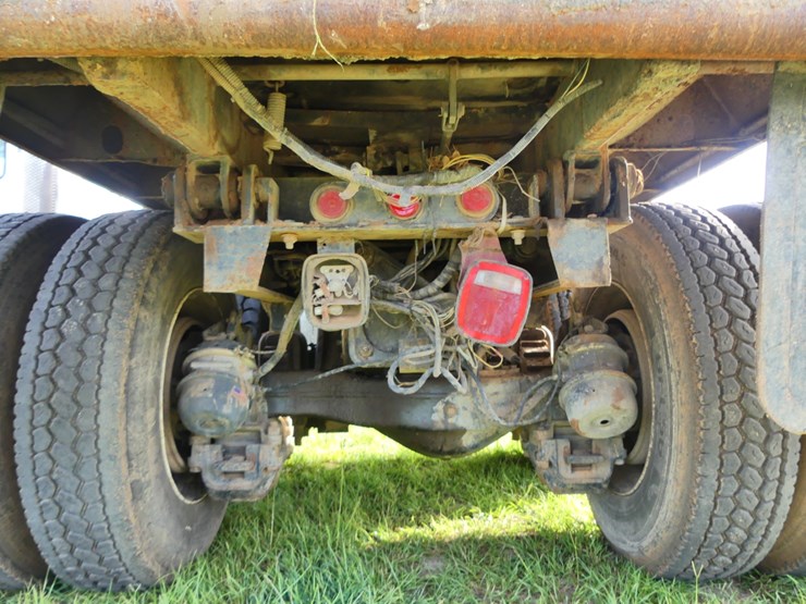 2007-mack-dump-truck-image-7
