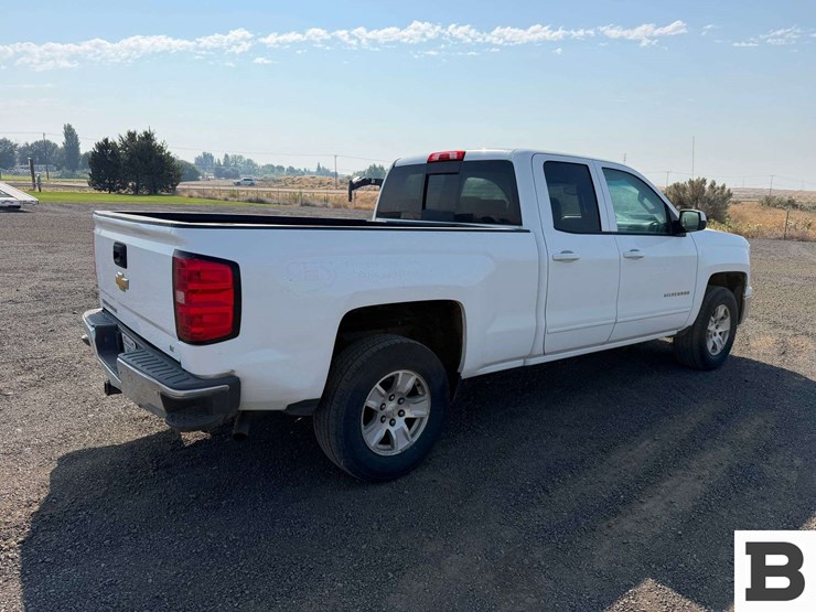2015-chevrolet-silverado-1500-image-5