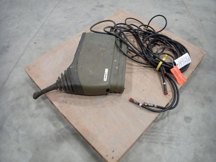 john-deere-120-image-2