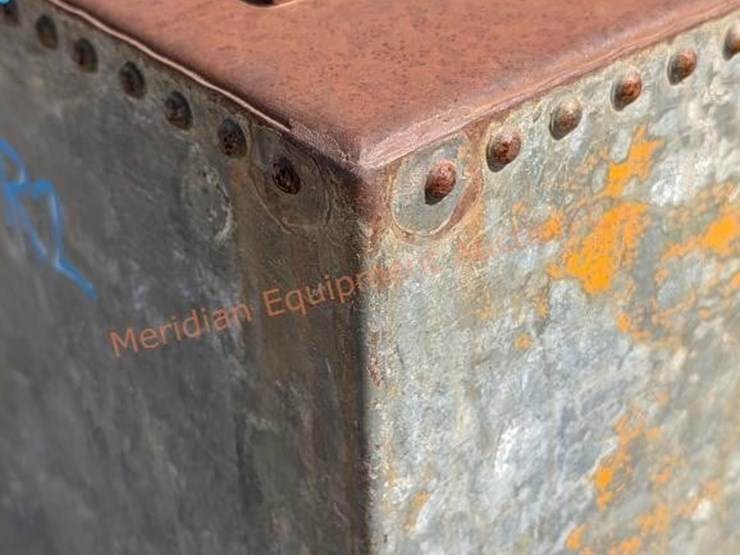 antique-oil-dispenser-image-7