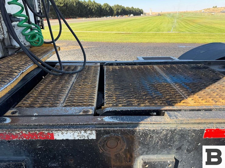2012-capacity-tj5000-image-17