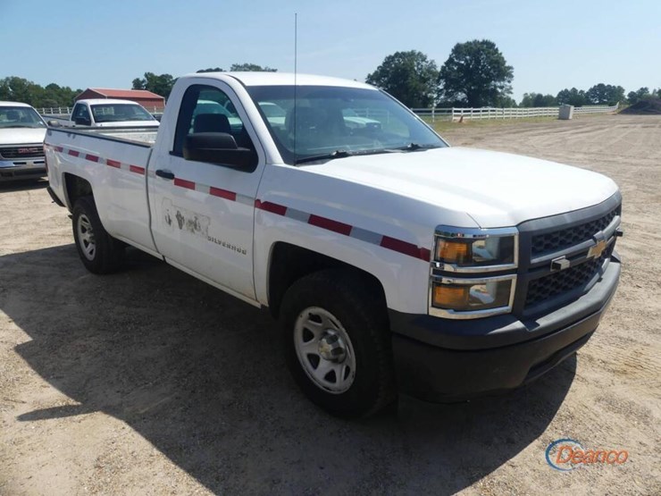 2015-chevrolet-silverado-1500-image-1
