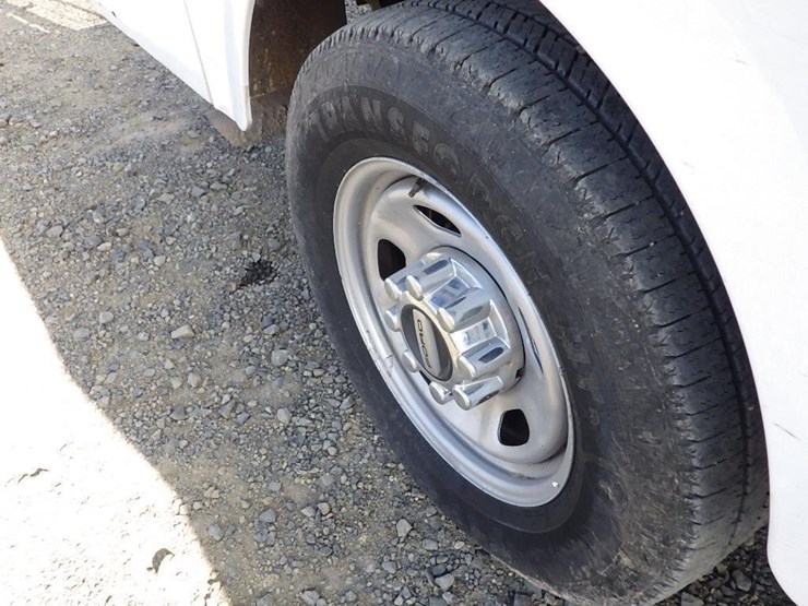 2021-ford-f350-image-22