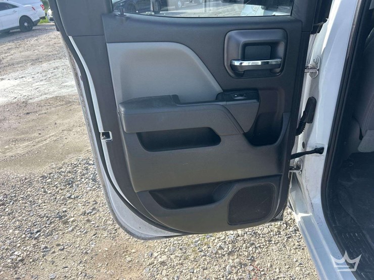 2016-chevrolet-silverado-1500-image-17