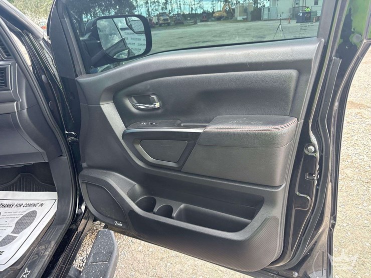 2021-nissan-titan-image-26