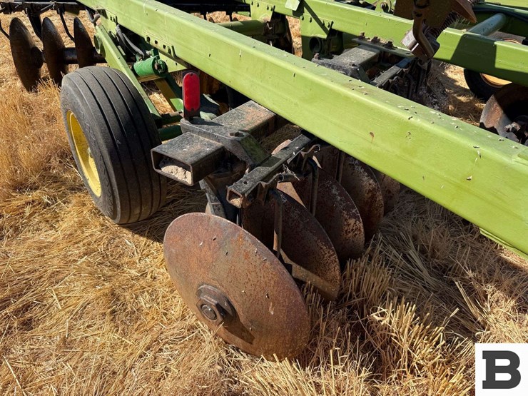 john-deere-twin-offset-disc-image-28
