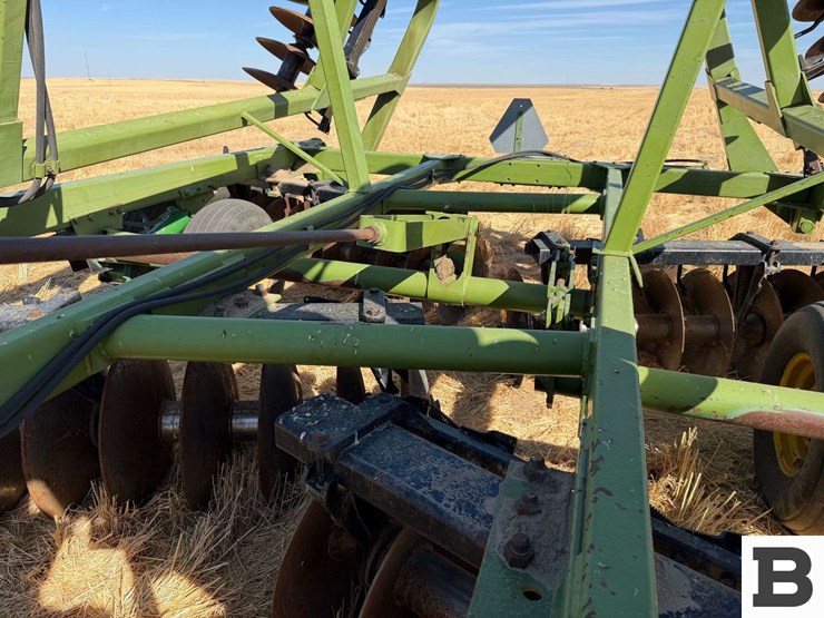 john-deere-twin-offset-disc-image-13
