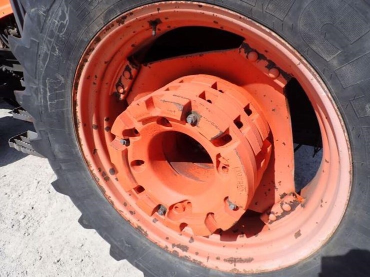 2009-kubota-m135x-image-78
