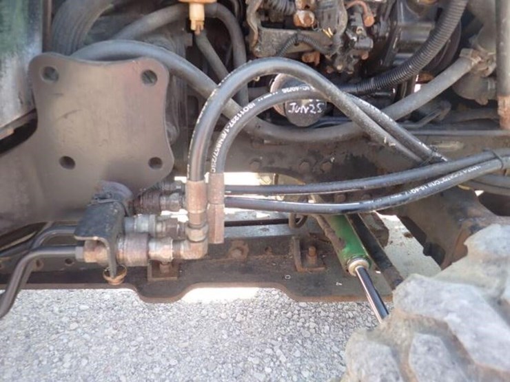 john-deere-3520-image-40