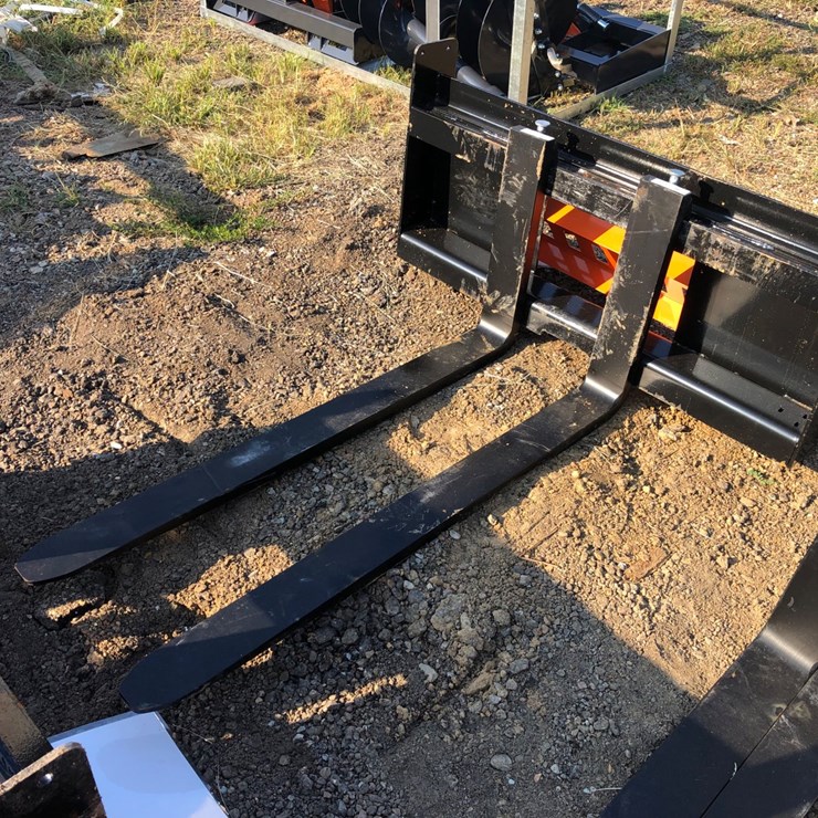 #88 • HD 48” PALLET FORKS