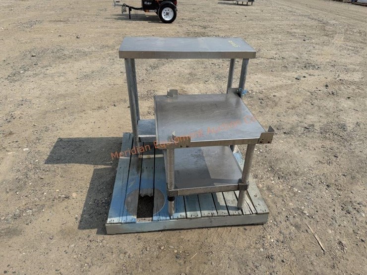 2--stainless-steel-tables-image-8