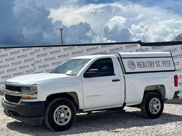 2016-chevrolet-silverado-1500-image-1