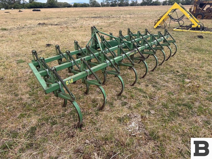 john-deere-c10-image-3
