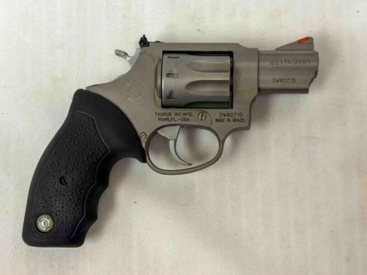 taurus-mod,-941-22mag-revolver-image-12