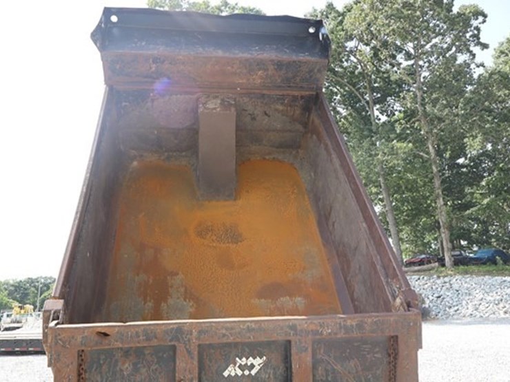 2005-international-durastar-4300-image-33