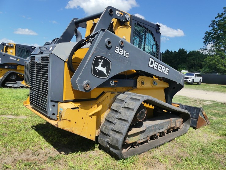 2019-deere-331g-image-3
