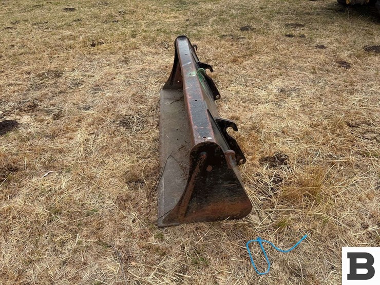 68"-loader-bucket---ellensburg,-wa-image-3