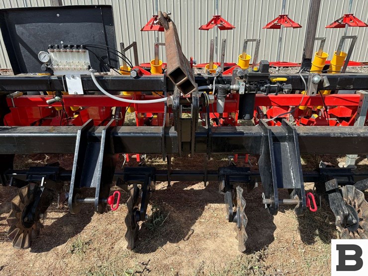 checchi-&-magli-no-till-transplanter-6r-30-image-10