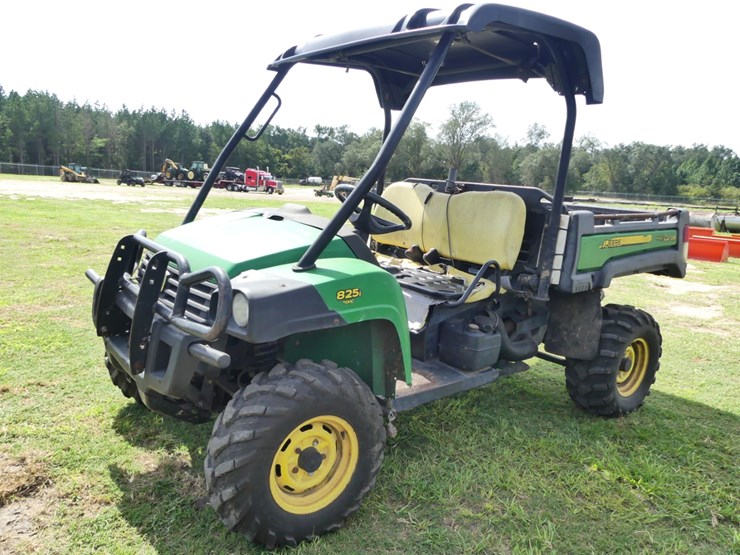 john-deere-825i-xuv-image-2