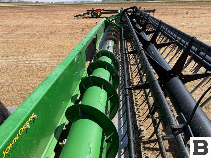 2012-john-deere-625f-image-31
