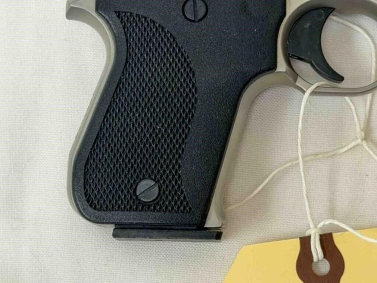 phoenix-arms-hp22-22lr-pistol-image-14