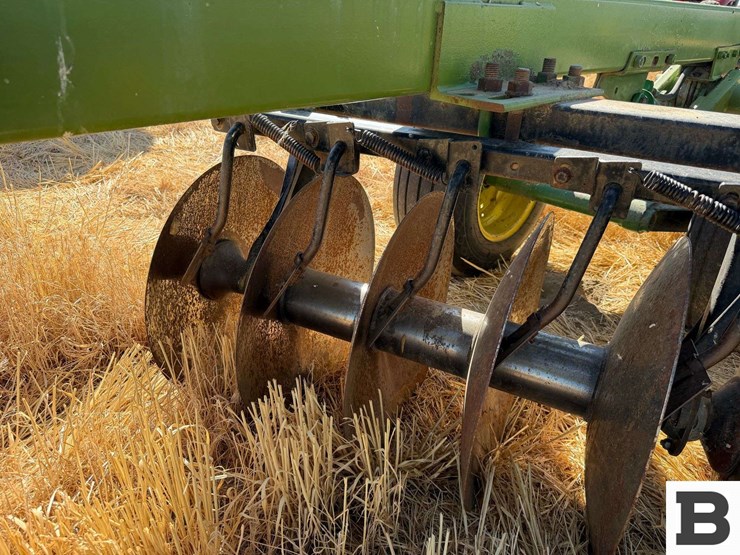 john-deere-twin-offset-disc-image-35