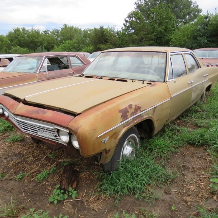 1966 Chevrolet Impala 4dr Sedan