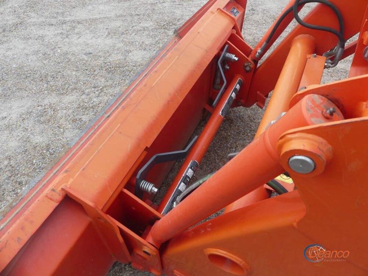 2016-kubota-l4701dt-image-17
