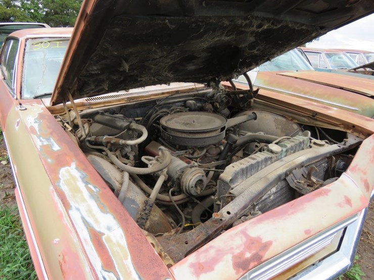 1966-chevrolet-impala-4dr-ht-image-6
