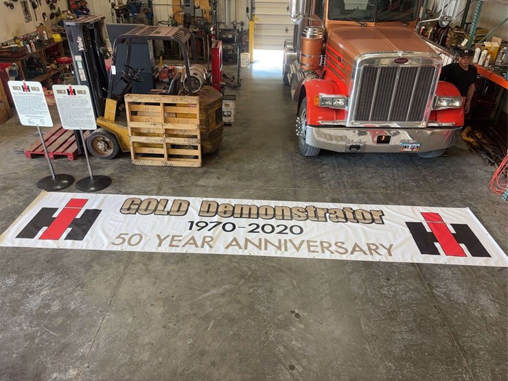 international-harvester-gold-demonstrator-50th-anniversary-banner-image-8