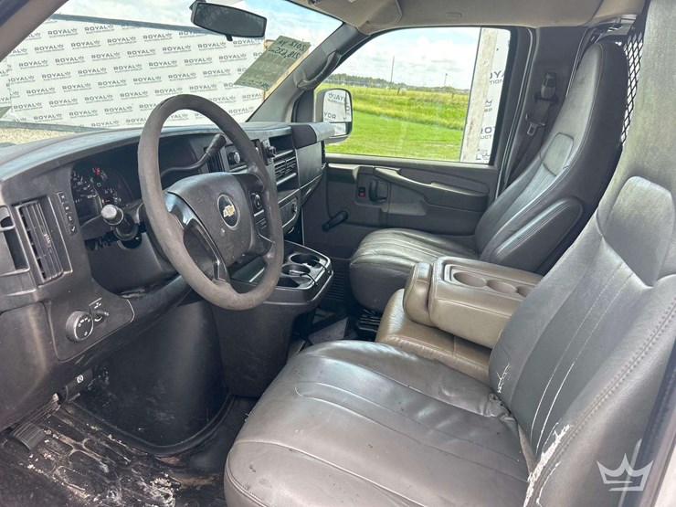 2012-chevrolet-express-1500-image-17