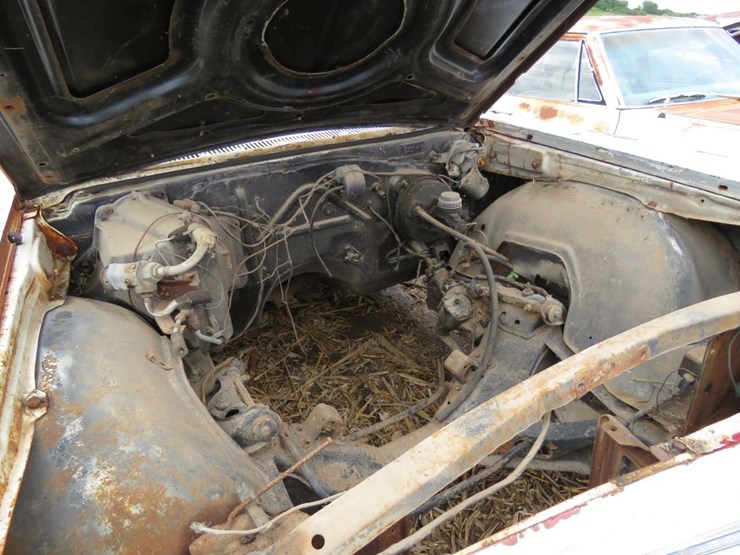 1965-chevrolet-impala-ss-2dr-ht-image-15