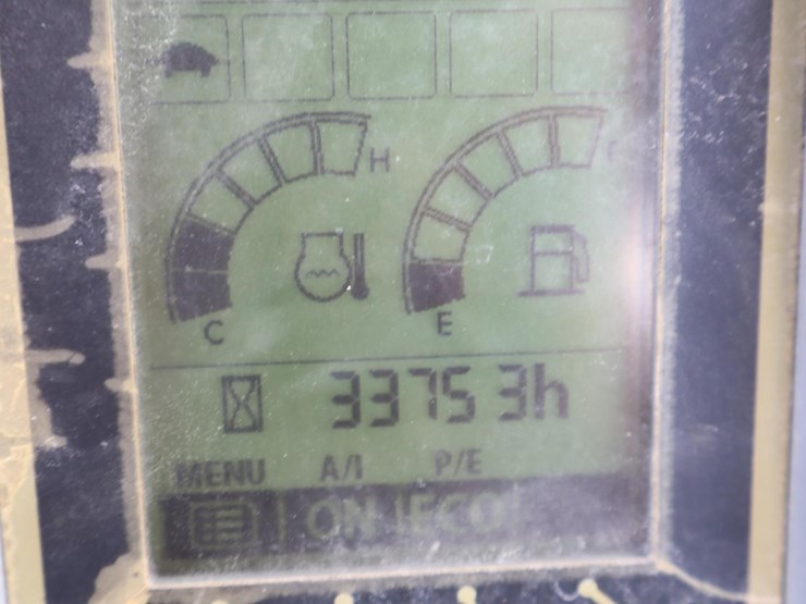 2017-deere-35g-image-24