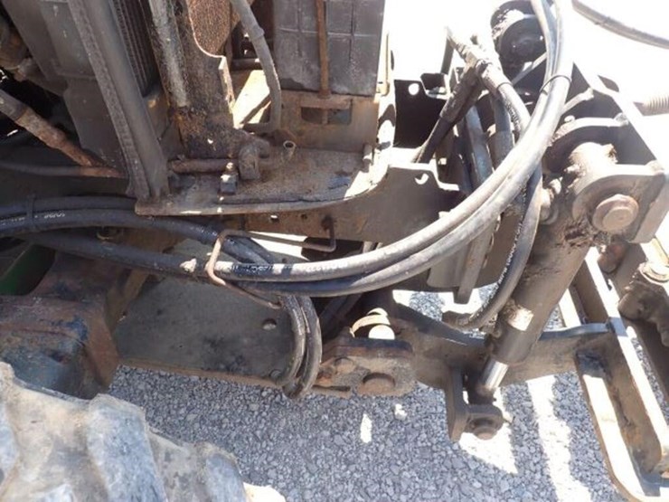 john-deere-3520-image-41
